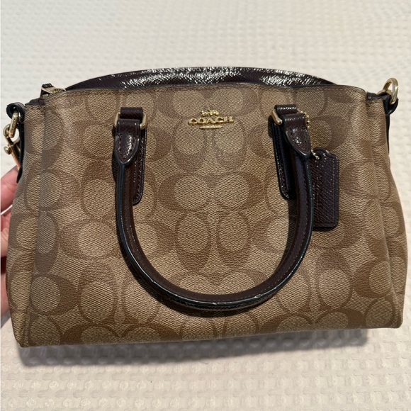 Coach Signature Monogram Crossbody Satchel Purple Trim - Picture 2 of 4